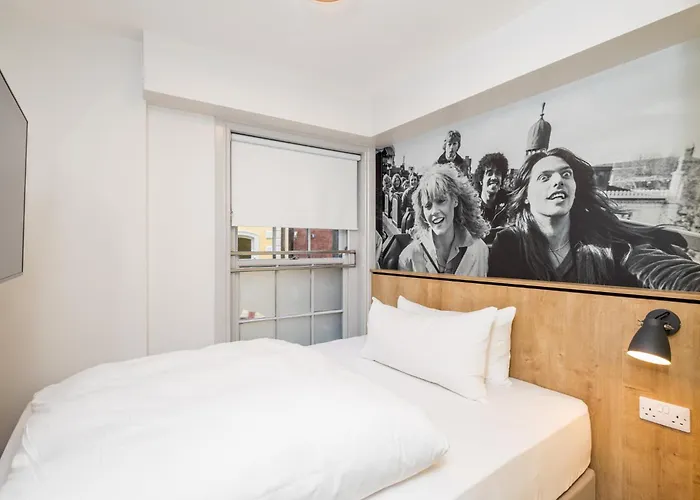 The Auld Dubliner Hotel